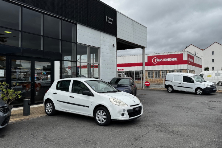 RENAULT CLIO III